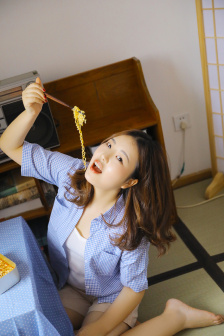 迷人的保姆触摸秘密的在线观看